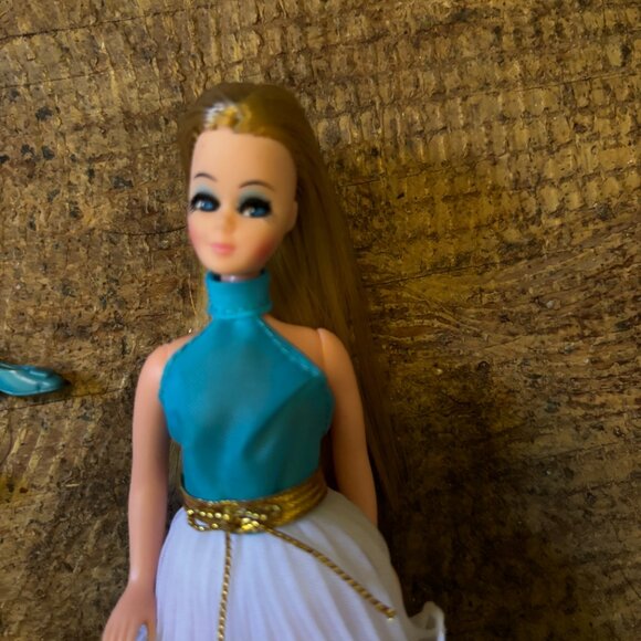 Original Topper Dawn doll with clothes - Picture 2 of 3